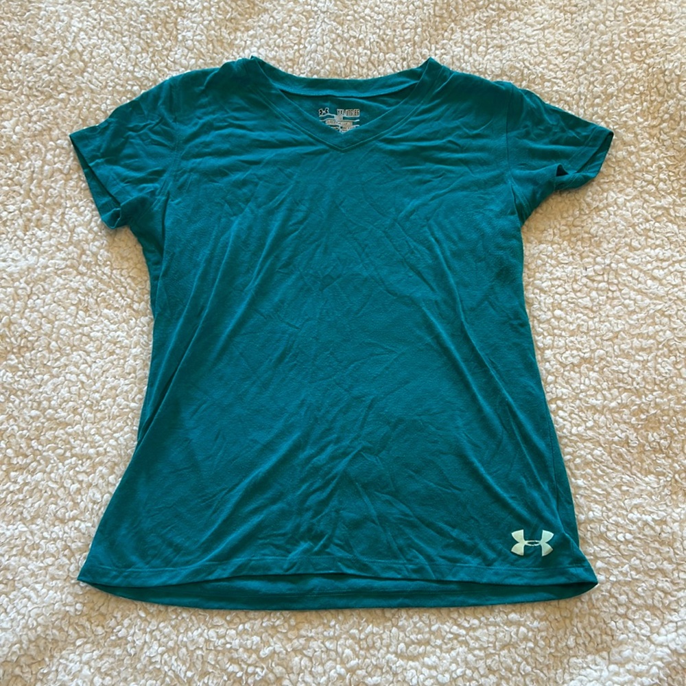 UA Loose Tee